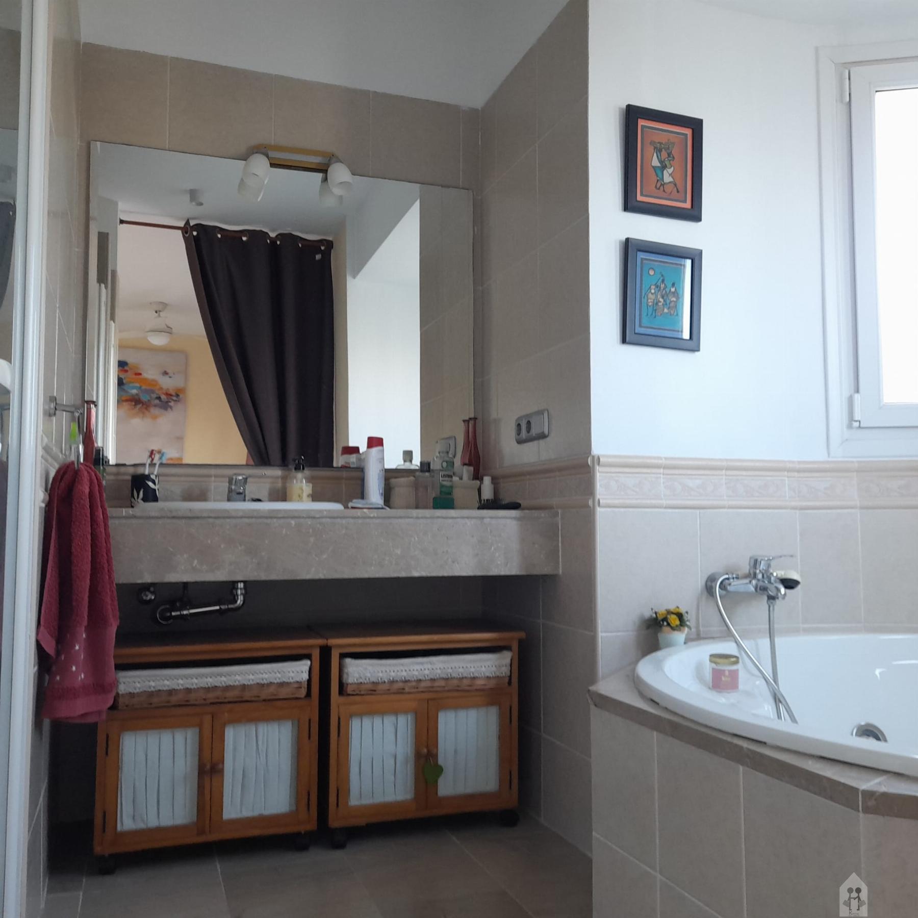 For sale of chalet in La Linea de la Concepcion