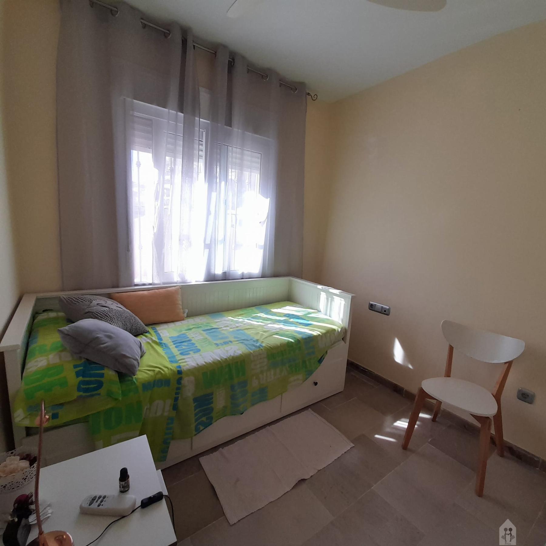For sale of chalet in La Linea de la Concepcion