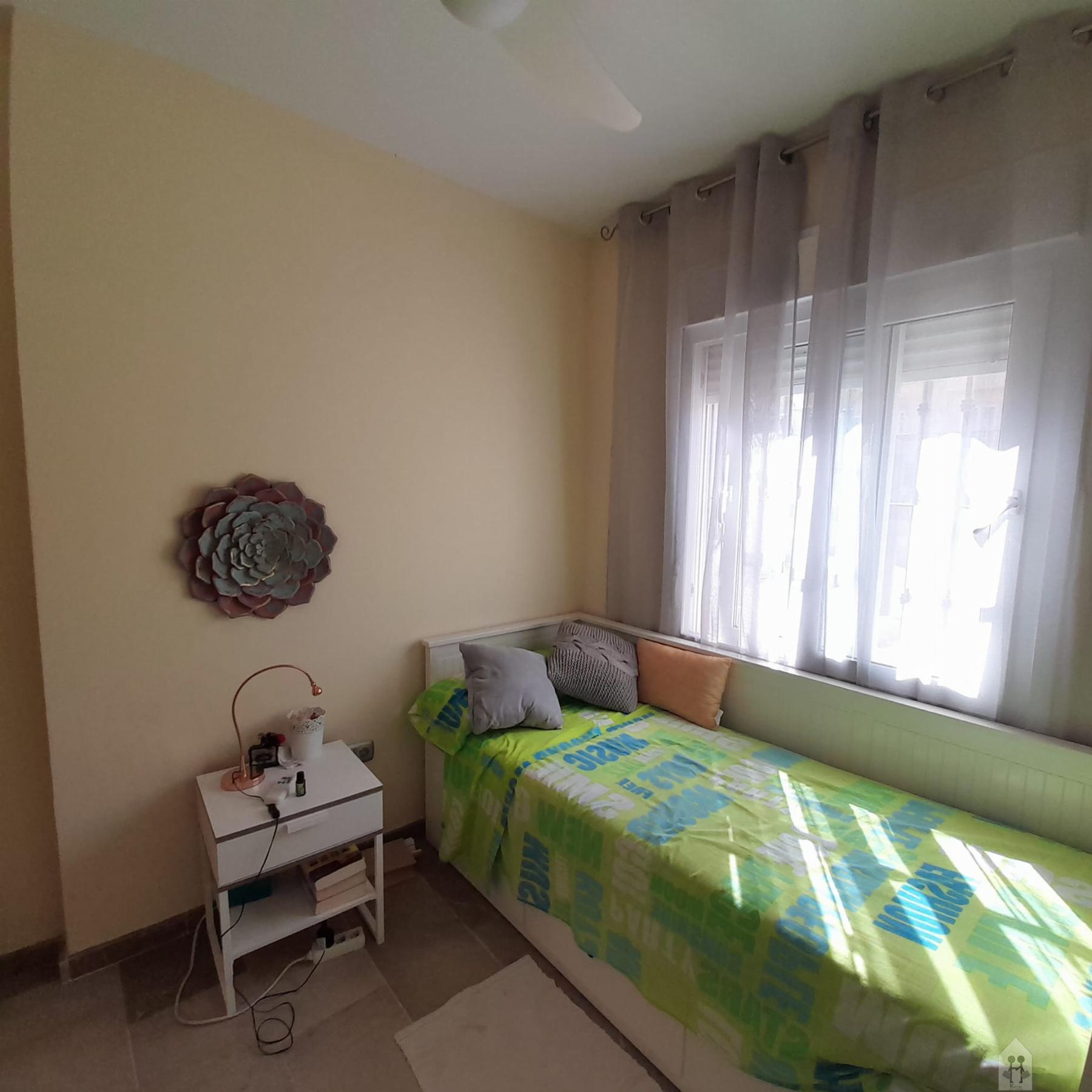 For sale of chalet in La Linea de la Concepcion