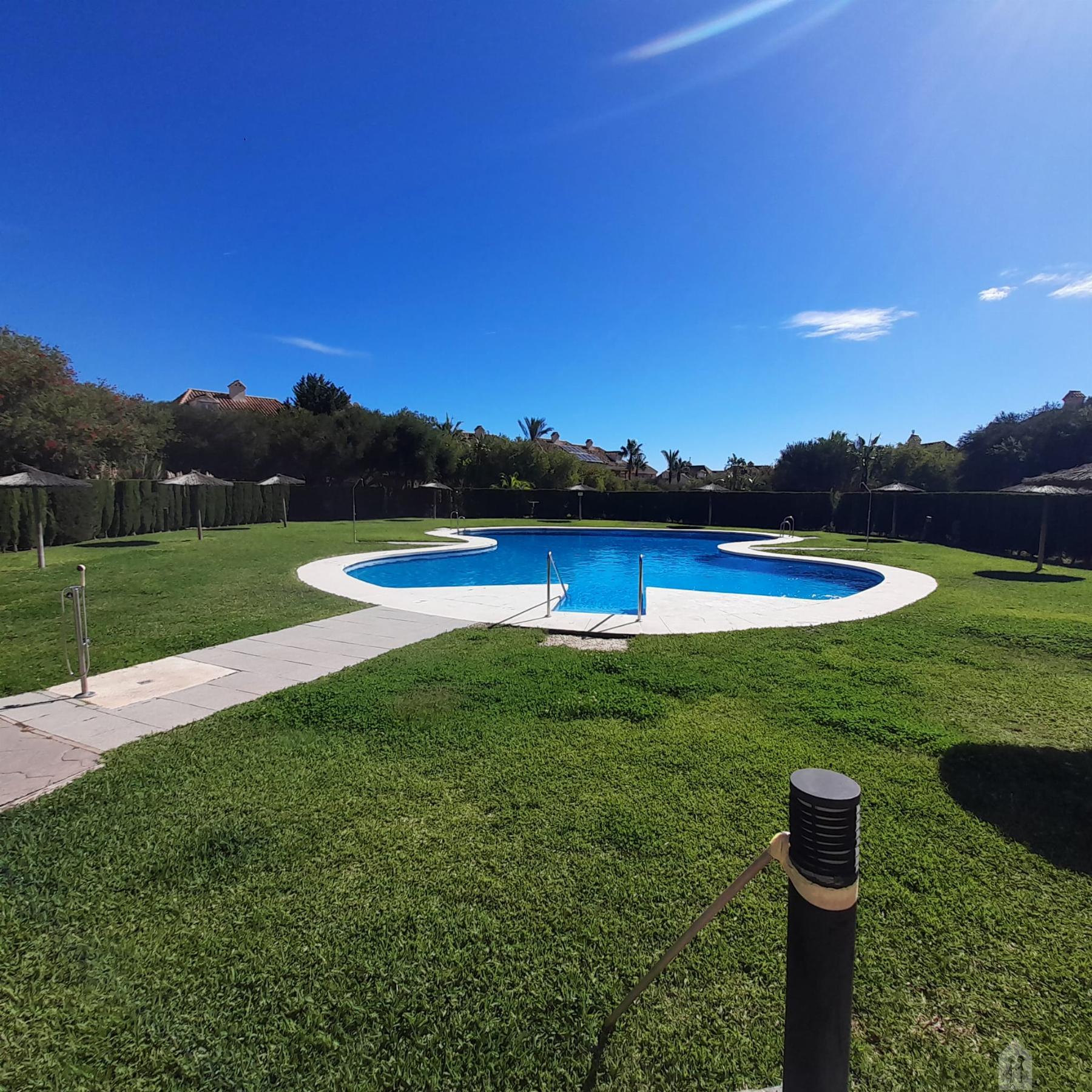 For sale of chalet in La Linea de la Concepcion
