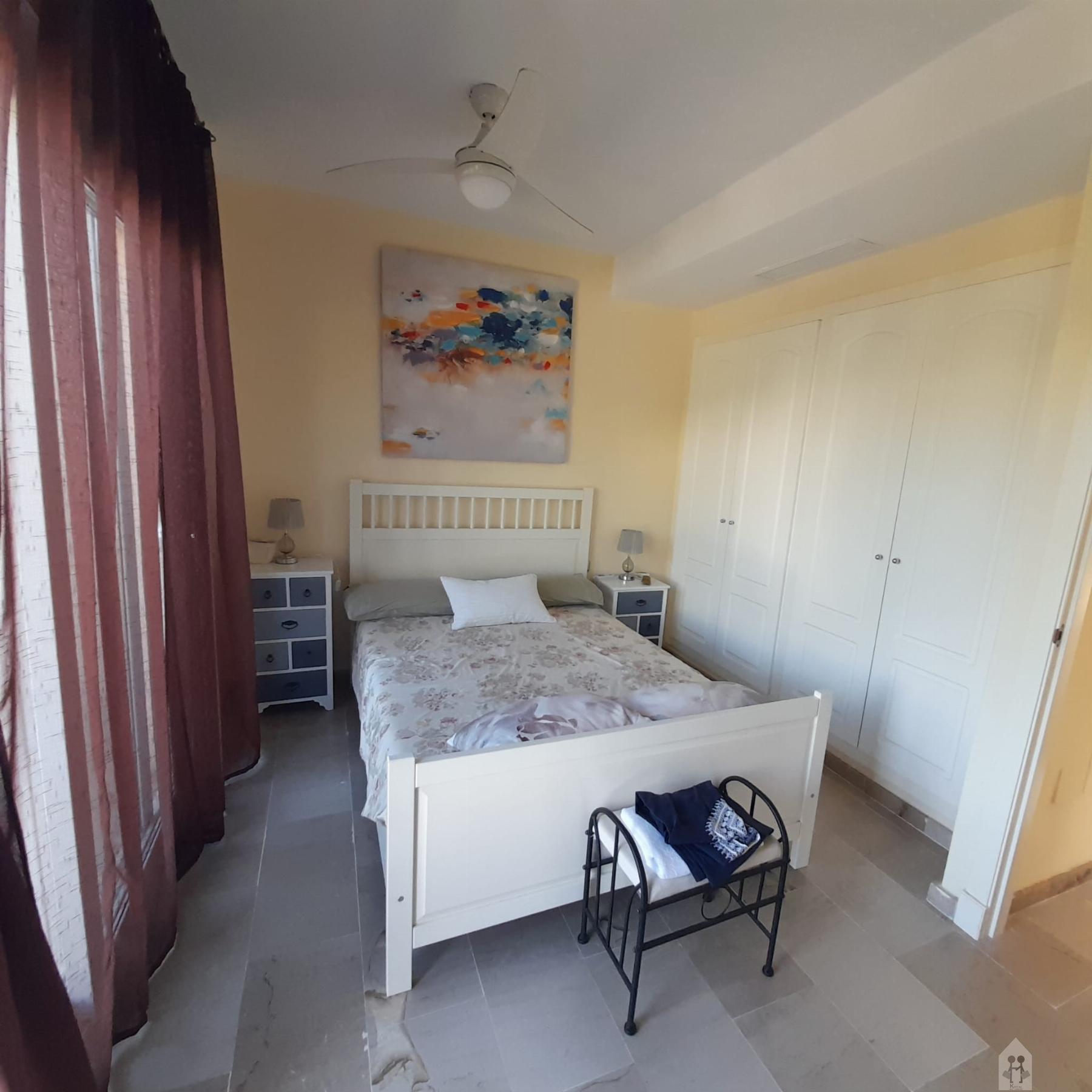 For sale of chalet in La Linea de la Concepcion