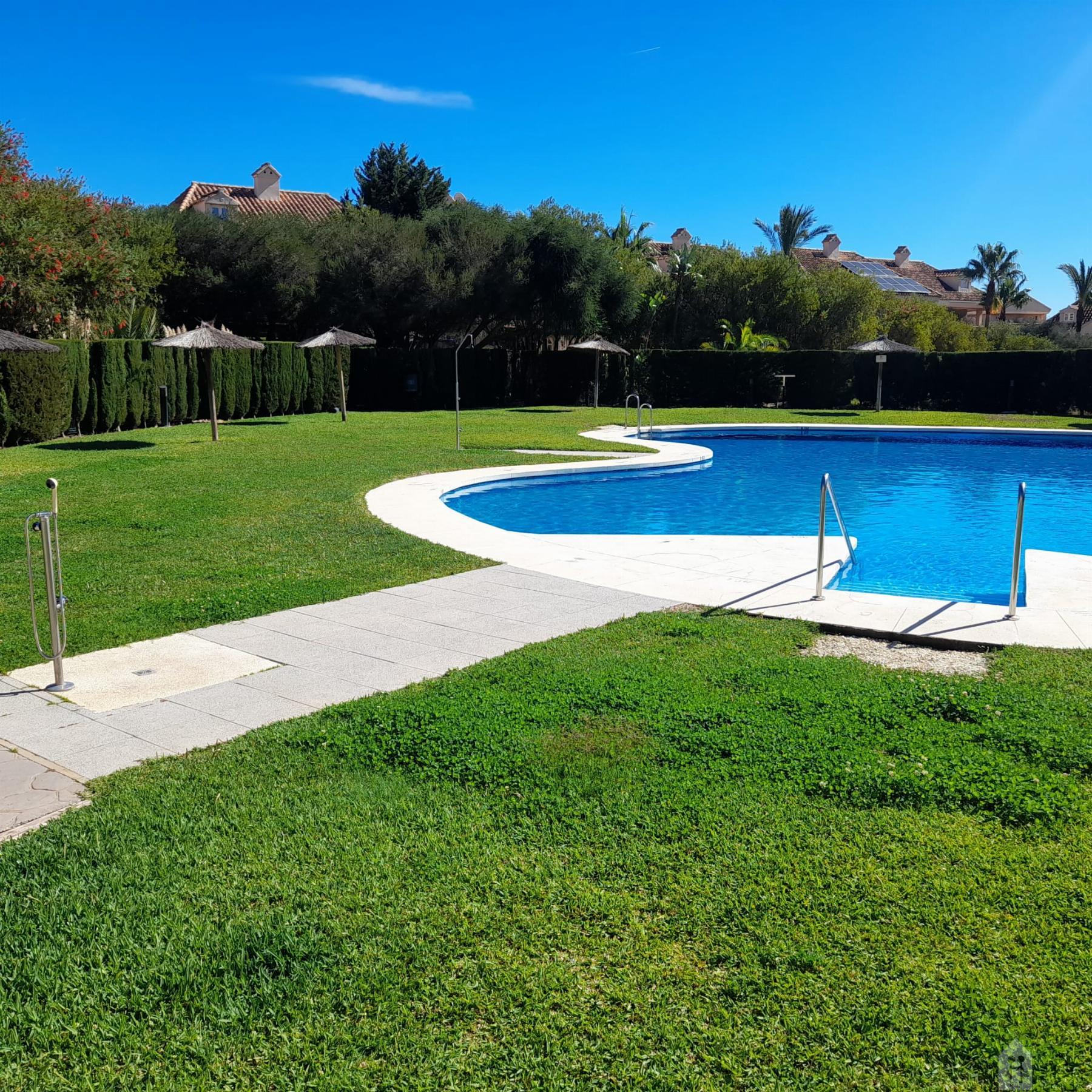 For sale of chalet in La Linea de la Concepcion