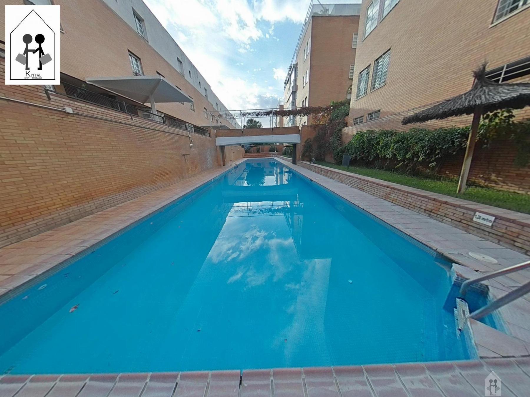 For sale of duplex in Sevilla