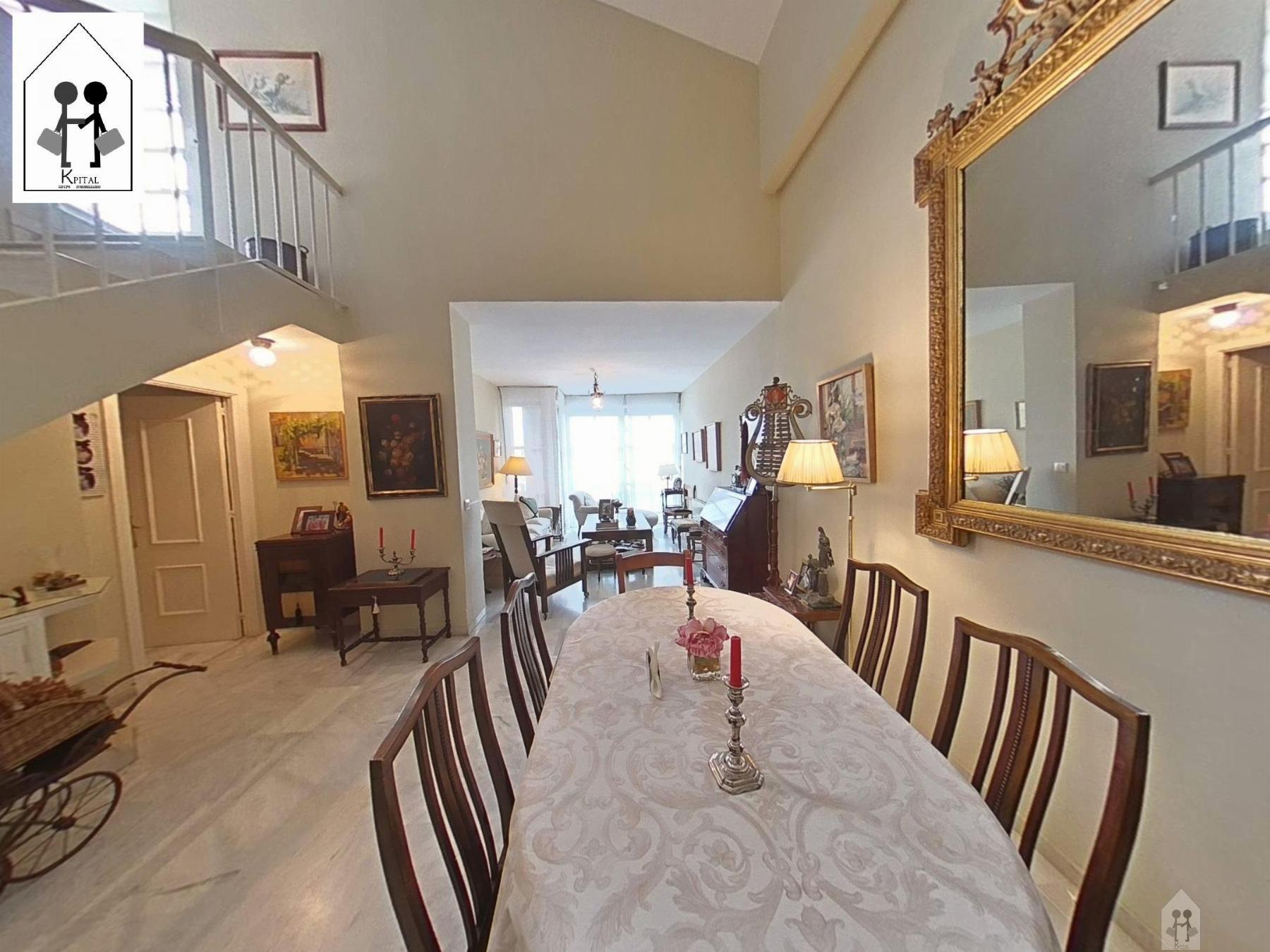 For sale of duplex in Sevilla