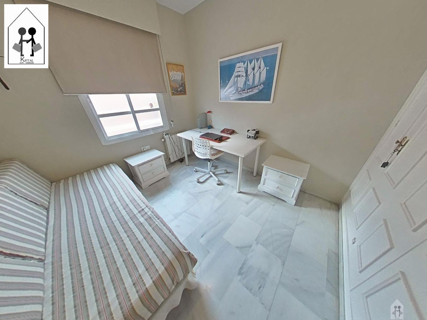 For sale of duplex in Sevilla