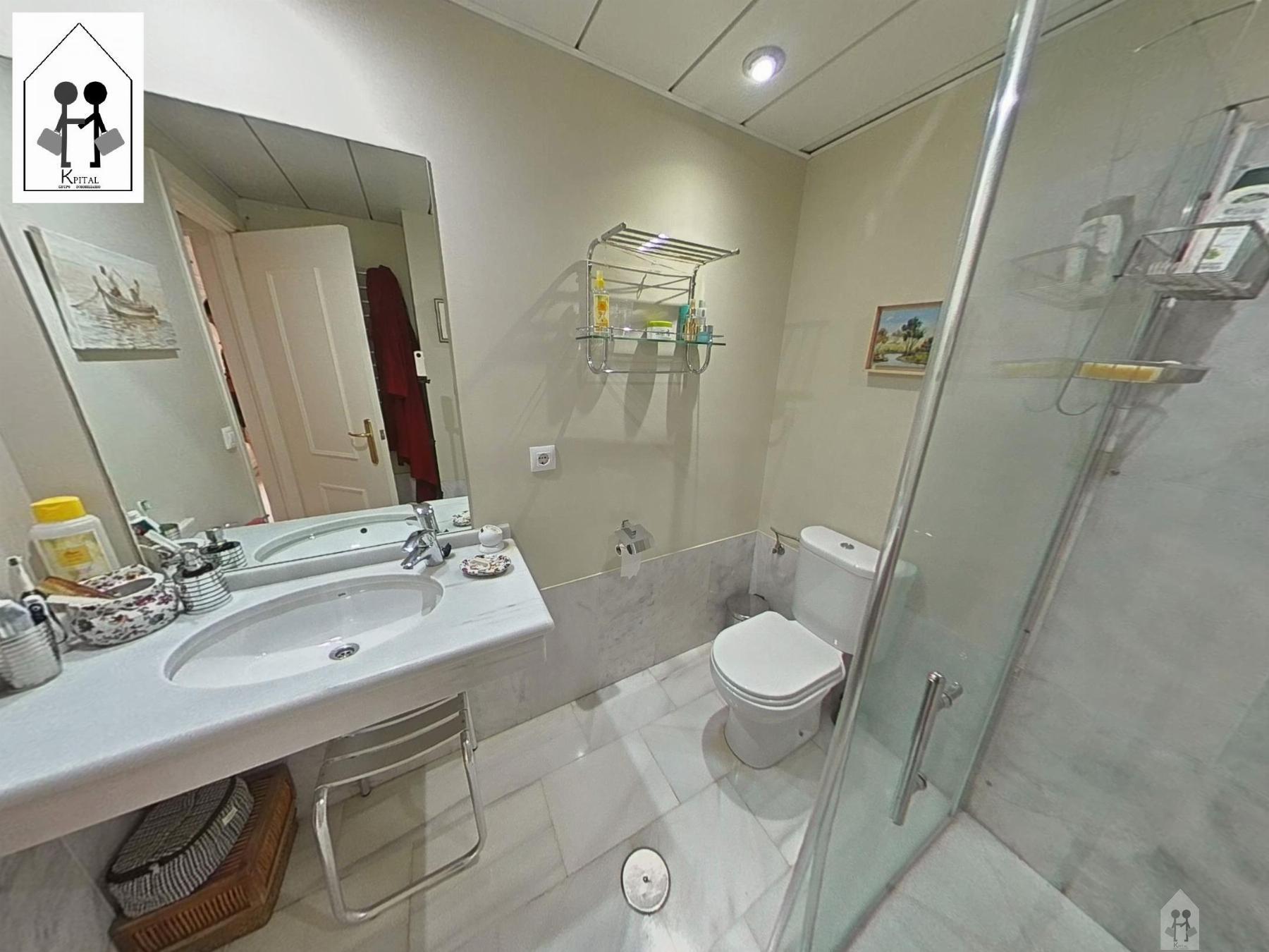 For sale of duplex in Sevilla