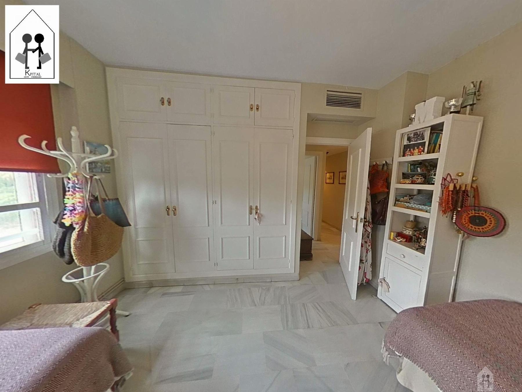 For sale of duplex in Sevilla