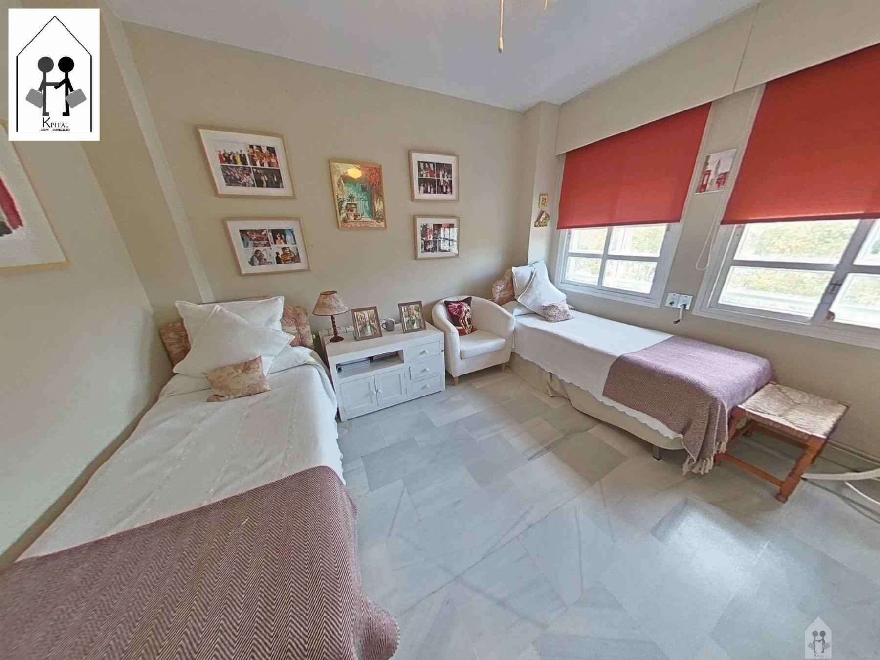For sale of duplex in Sevilla