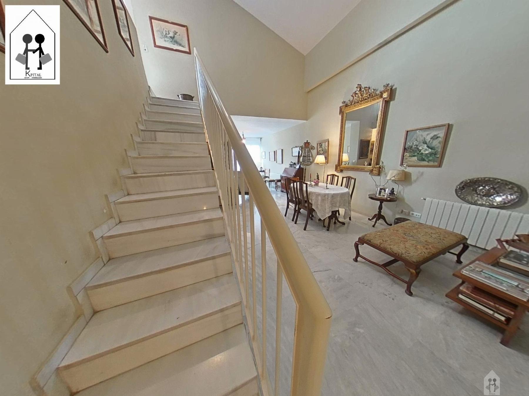 For sale of duplex in Sevilla