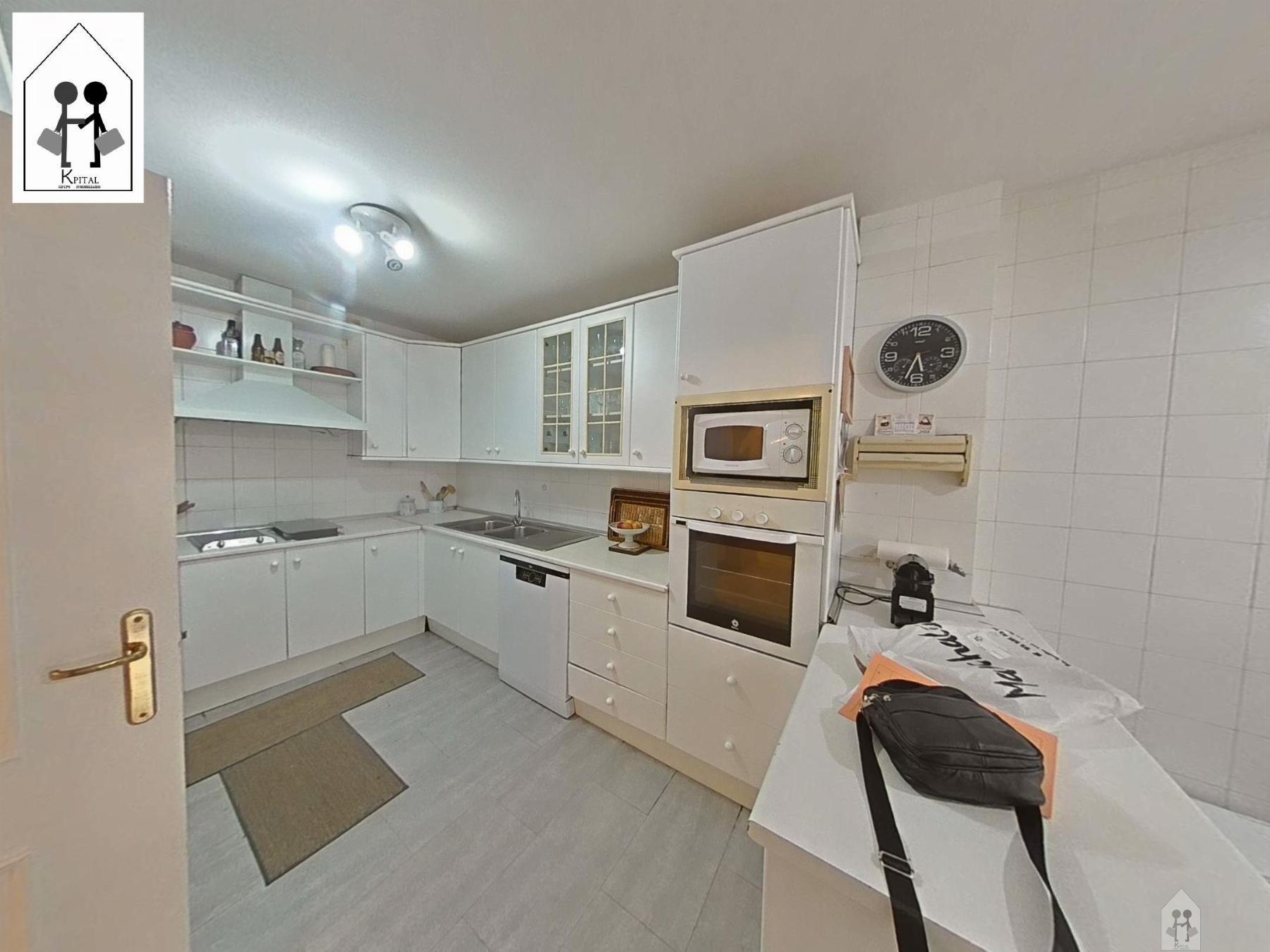 For sale of duplex in Sevilla