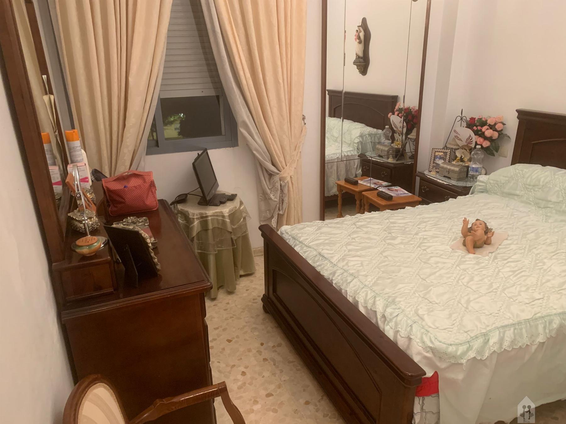 For sale of flat in Sevilla