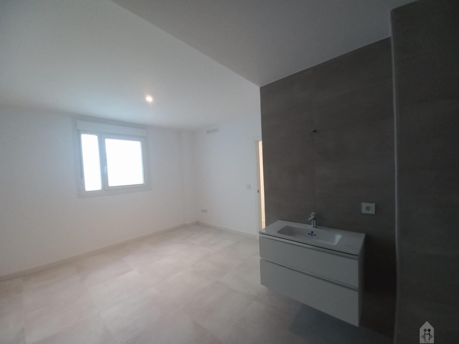 For sale of flat in Sevilla