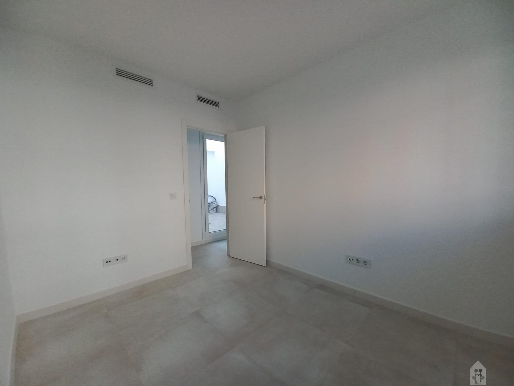 For sale of flat in Sevilla