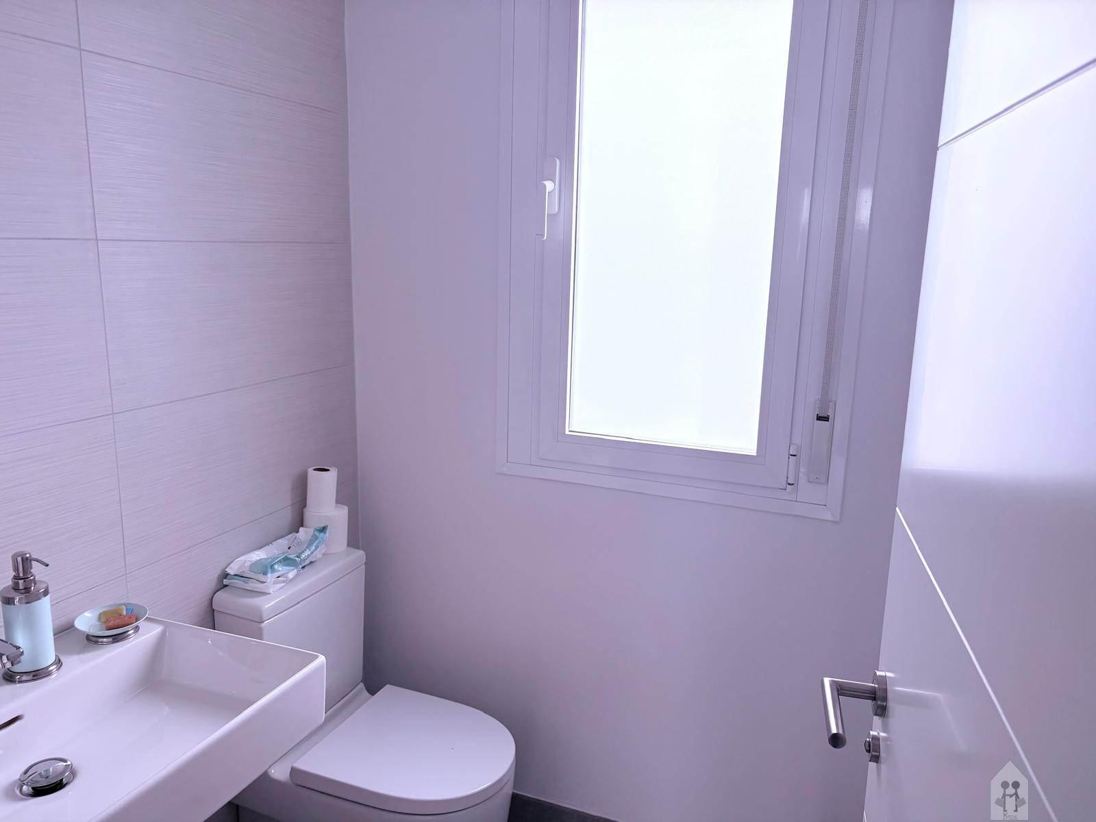 For sale of house in Sevilla