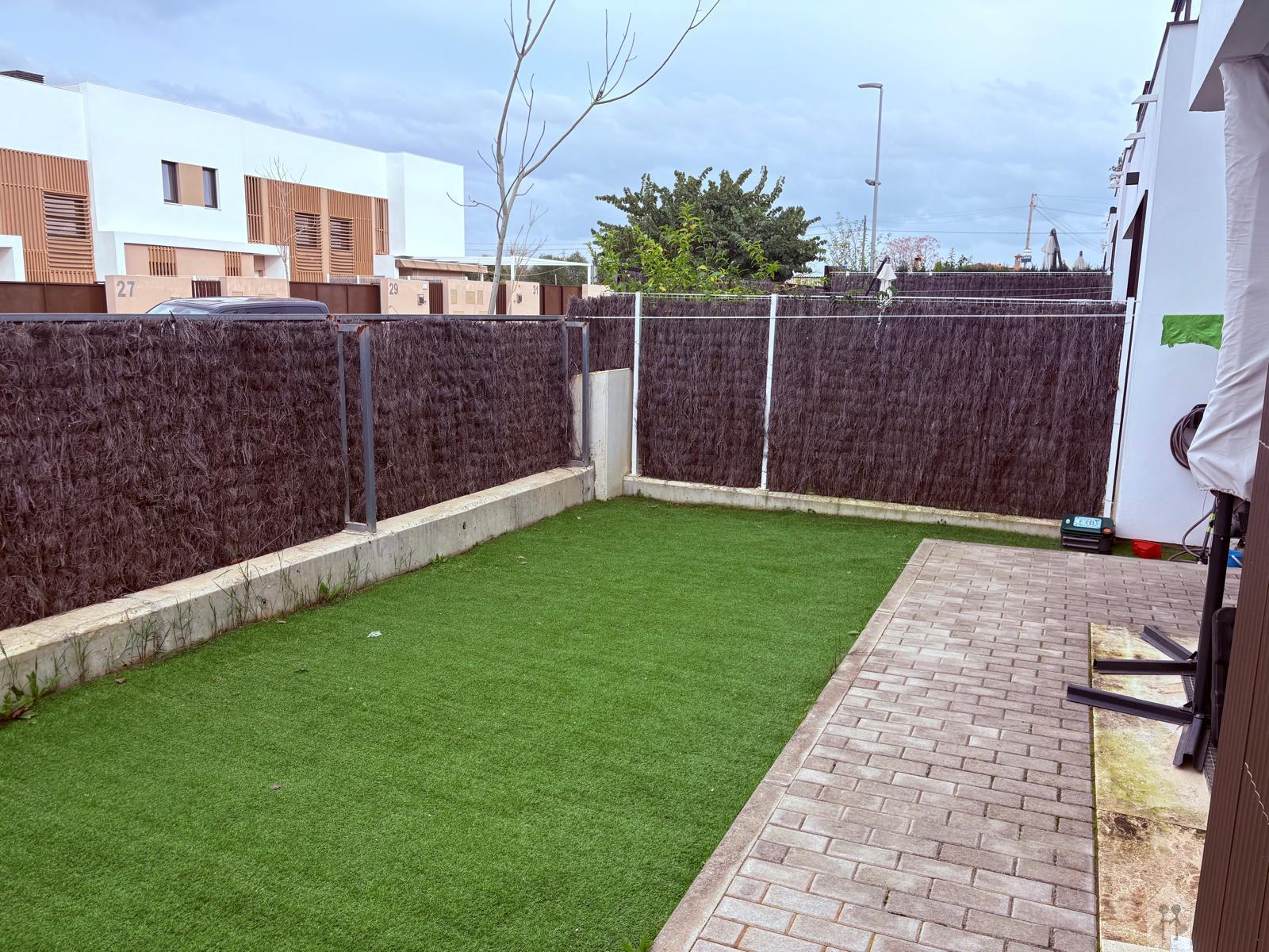 For sale of house in Sevilla