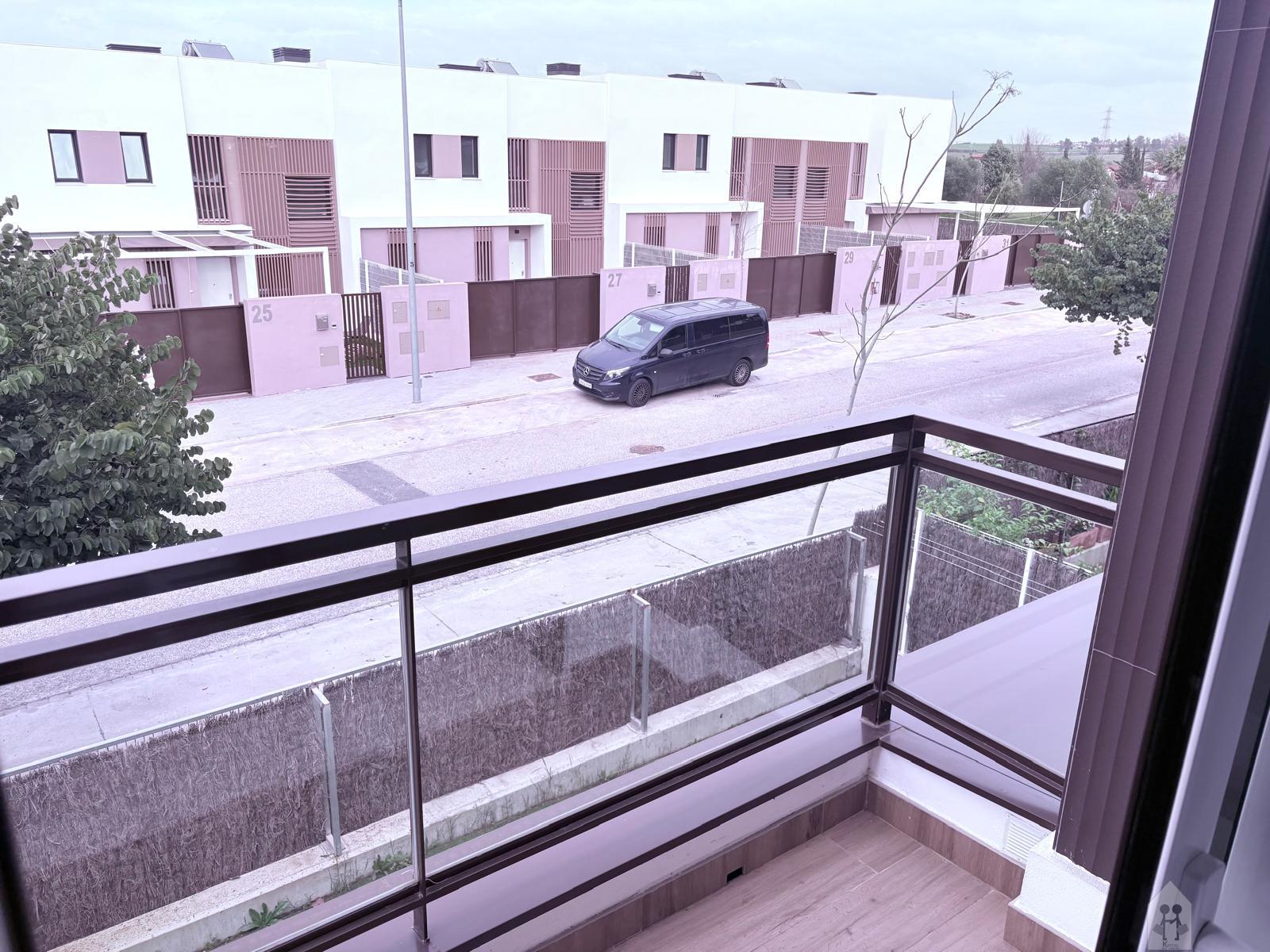 For sale of house in Sevilla
