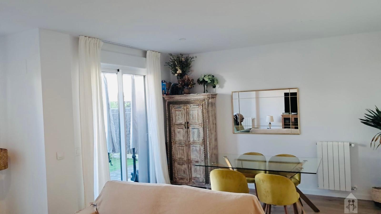 For sale of house in Sevilla