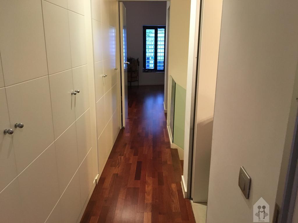For sale of duplex in Sevilla