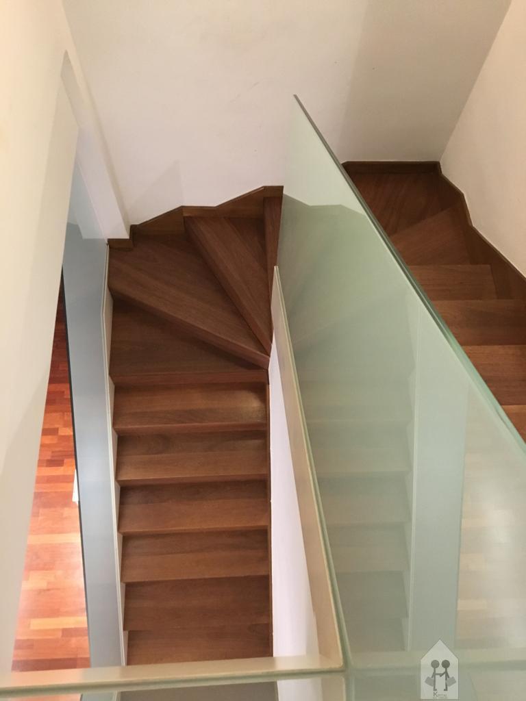 For sale of duplex in Sevilla