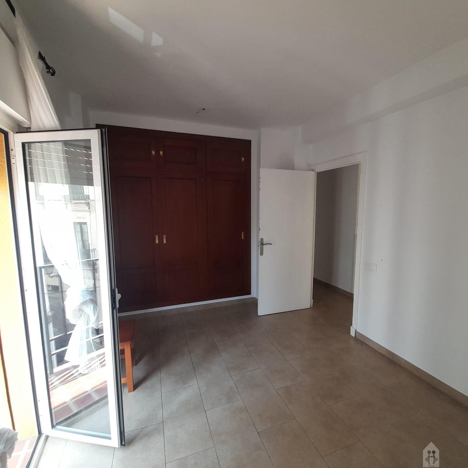 For rent of flat in Sevilla