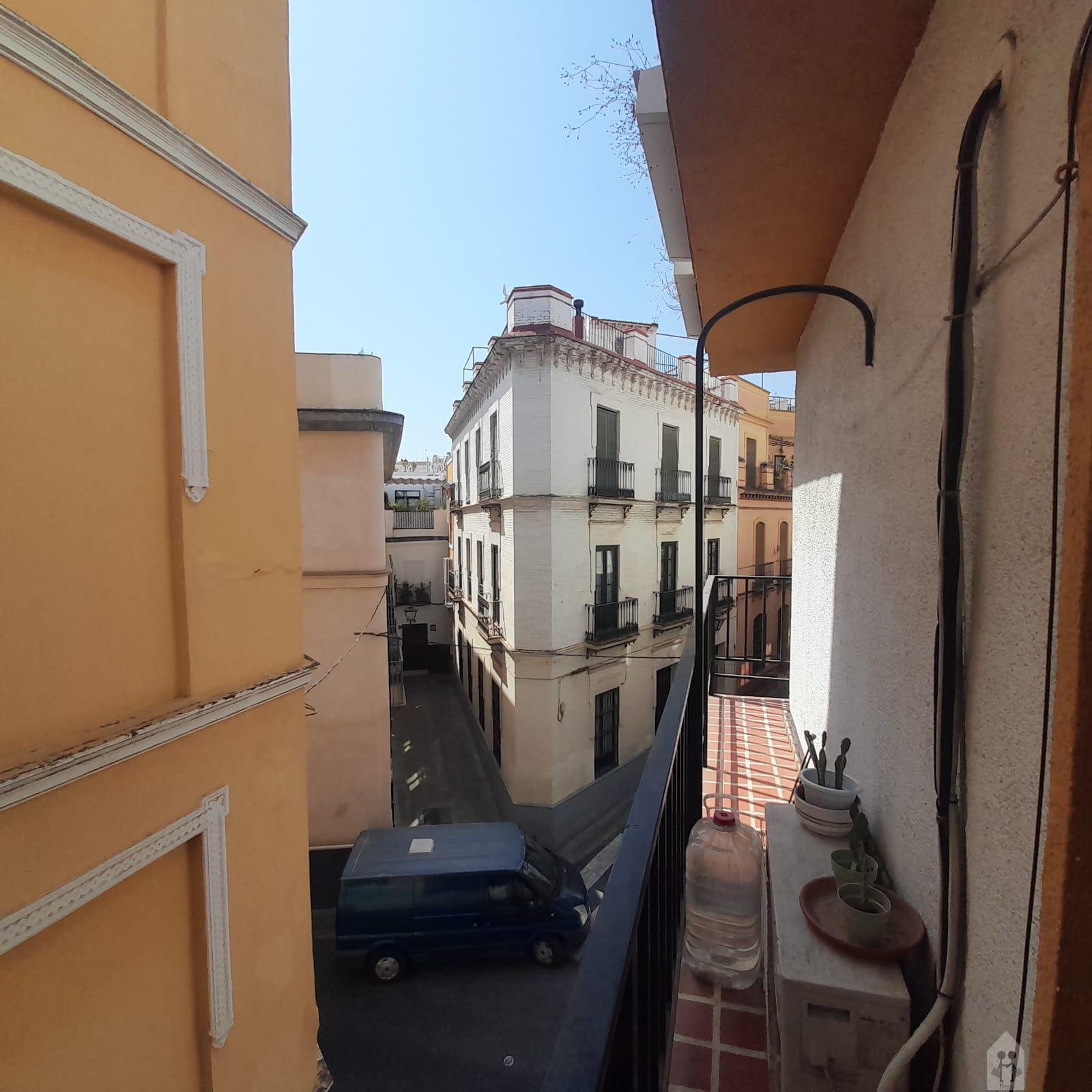 For rent of flat in Sevilla