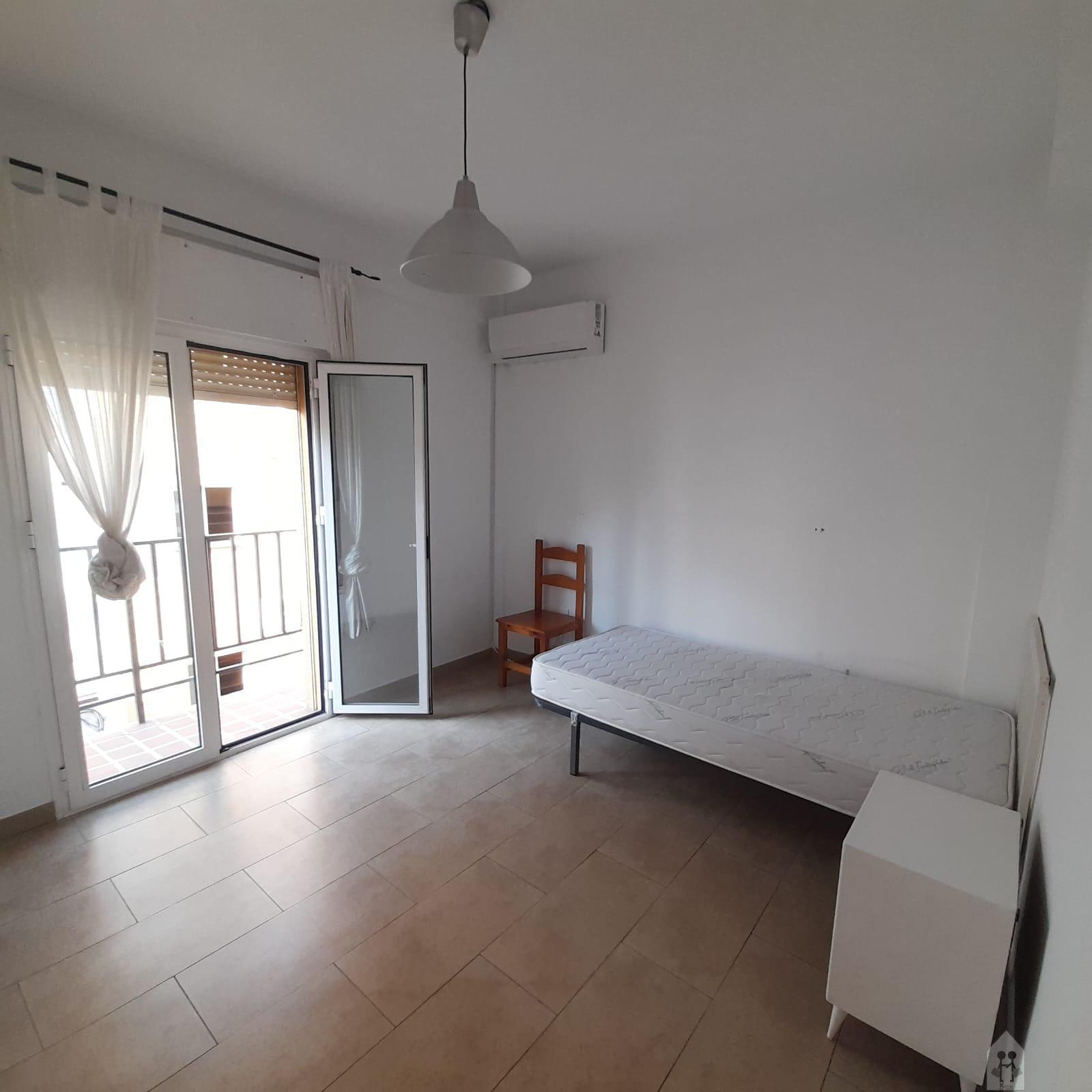 For rent of flat in Sevilla