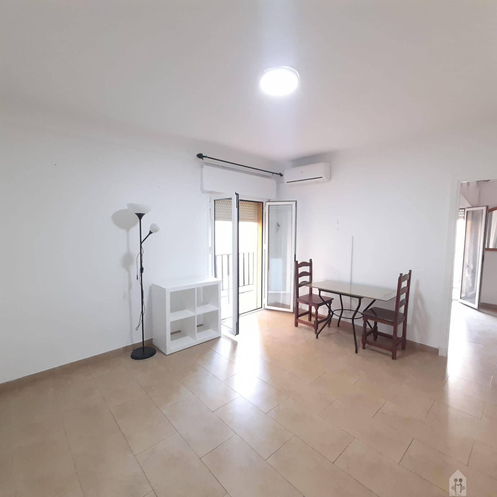 For rent of flat in Sevilla