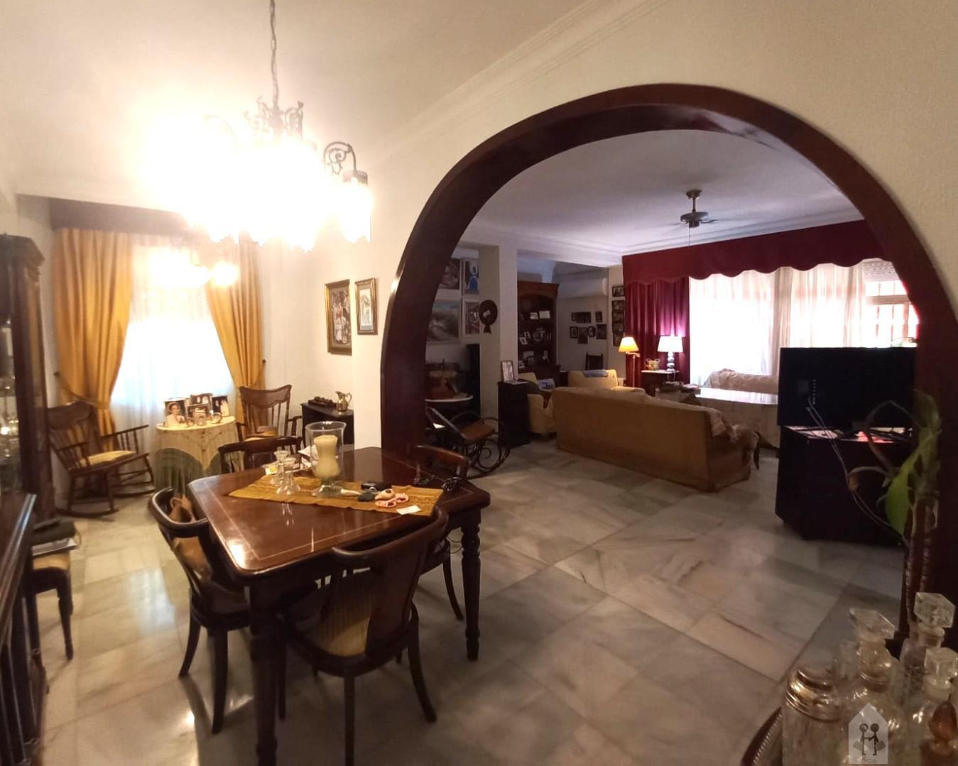 For sale of chalet in Valencina de la Concepción