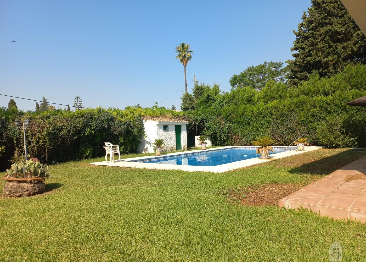 For sale of chalet in Valencina de la Concepción