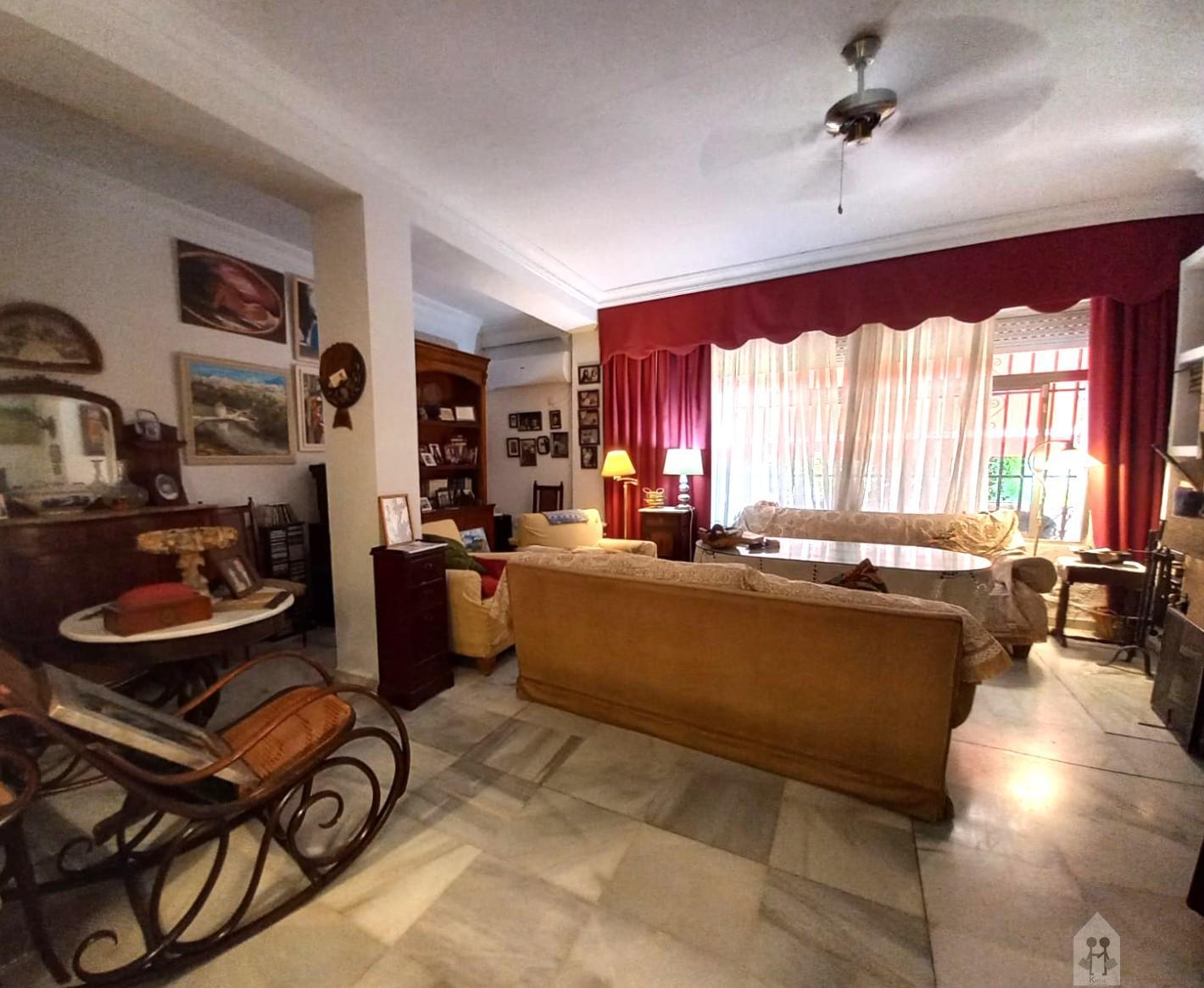 For sale of chalet in Valencina de la Concepción