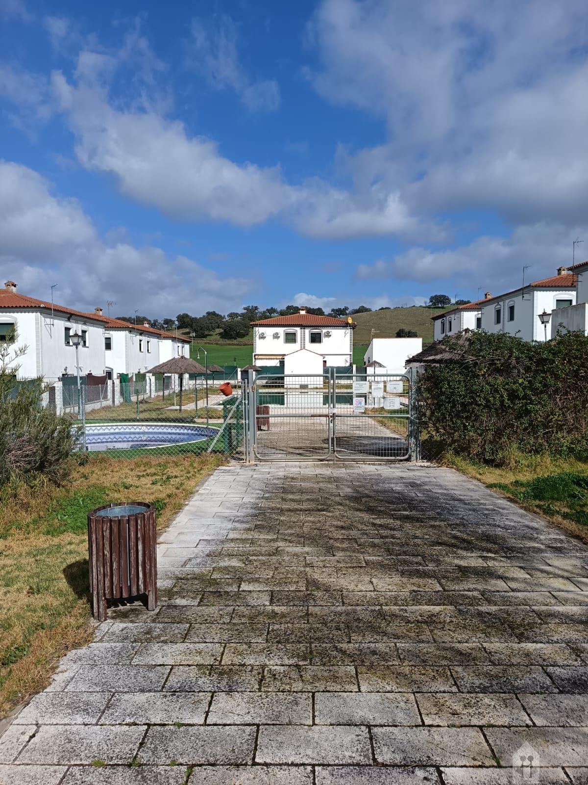 Venta de casa en El Real de la Jara