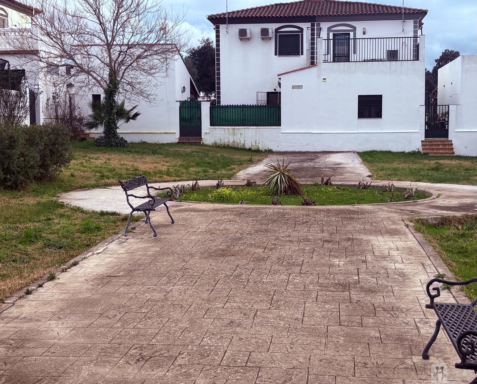 Venta de casa en El Real de la Jara