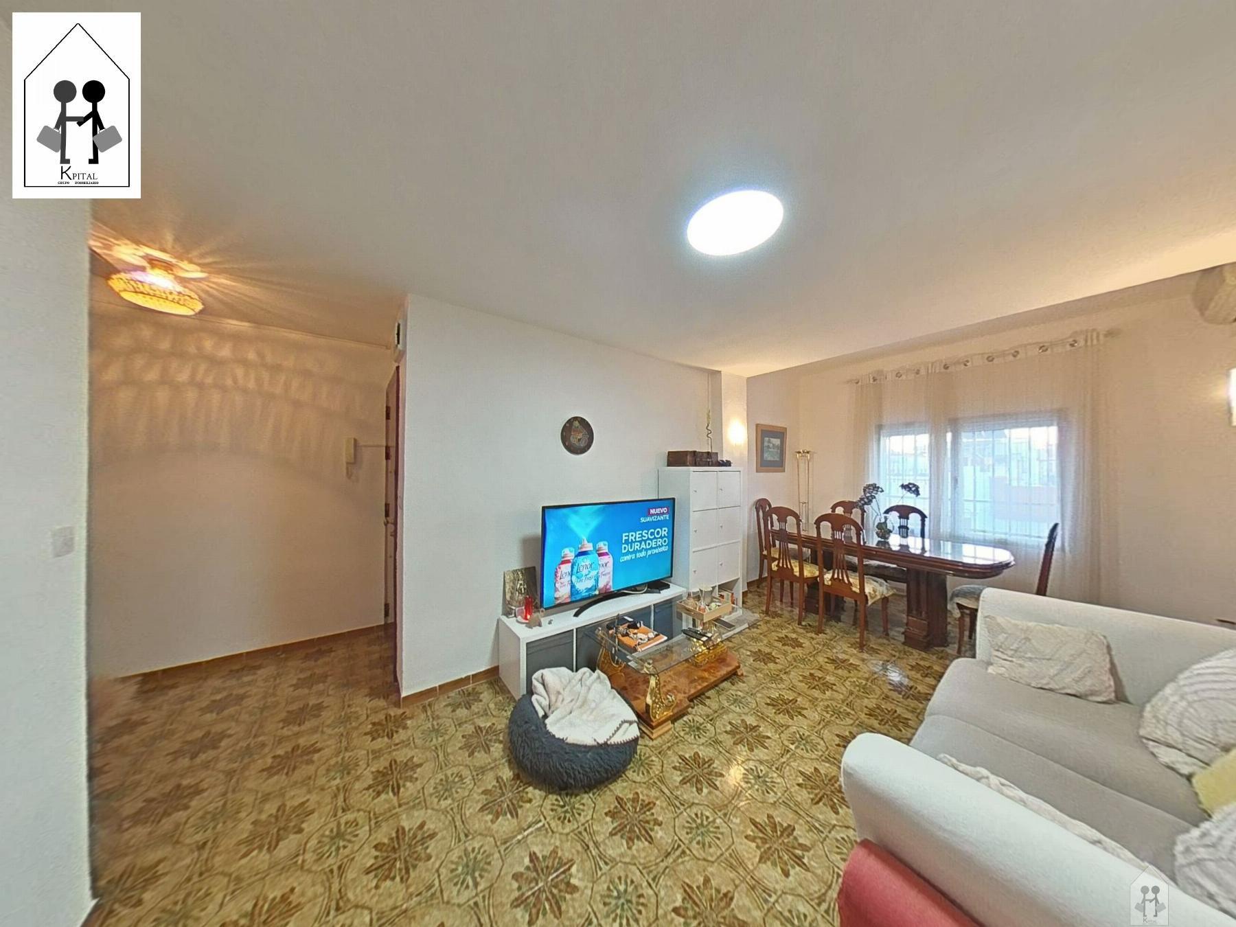 For sale of flat in Camas