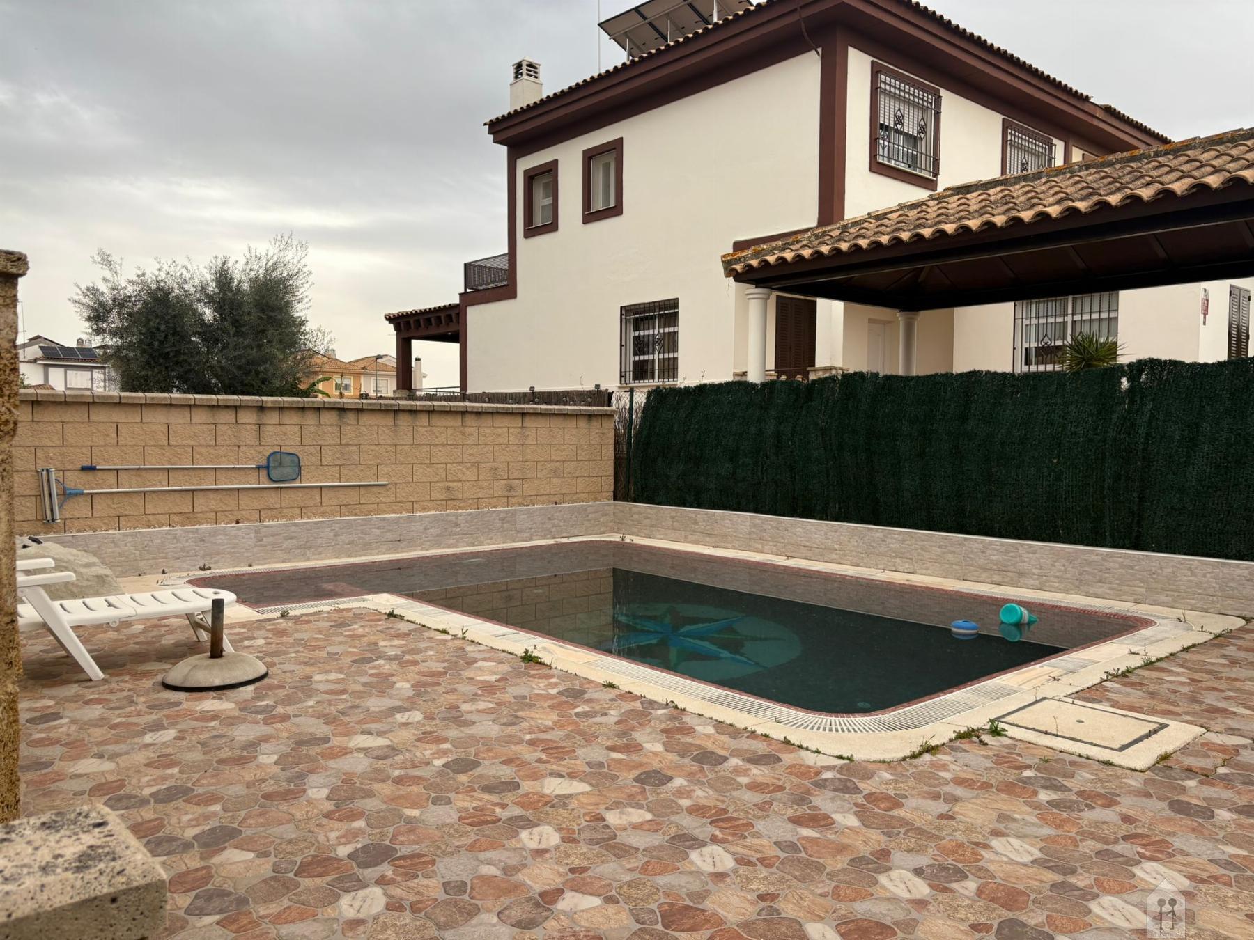 Venta de chalet en Dos Hermanas