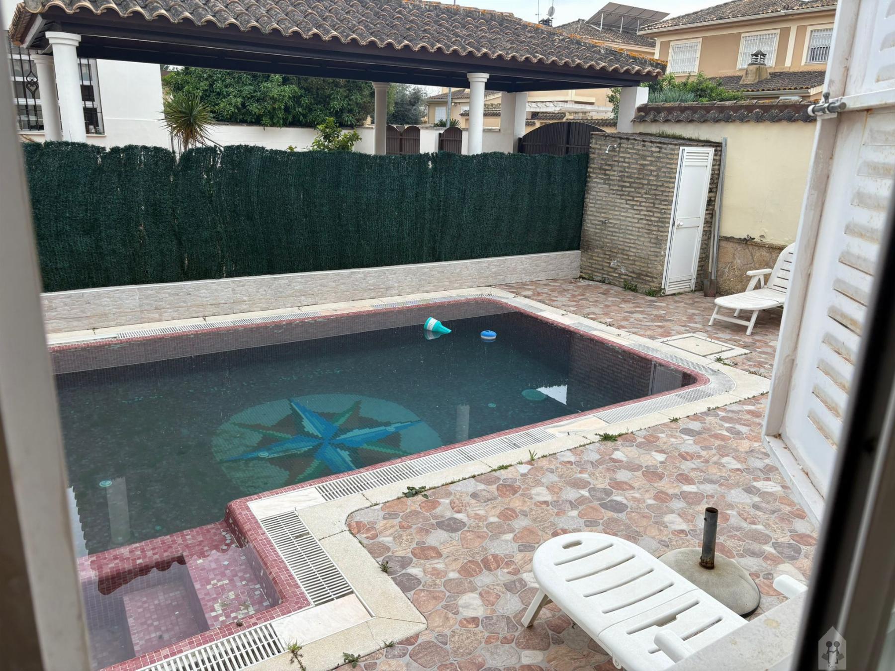 Venta de chalet en Dos Hermanas