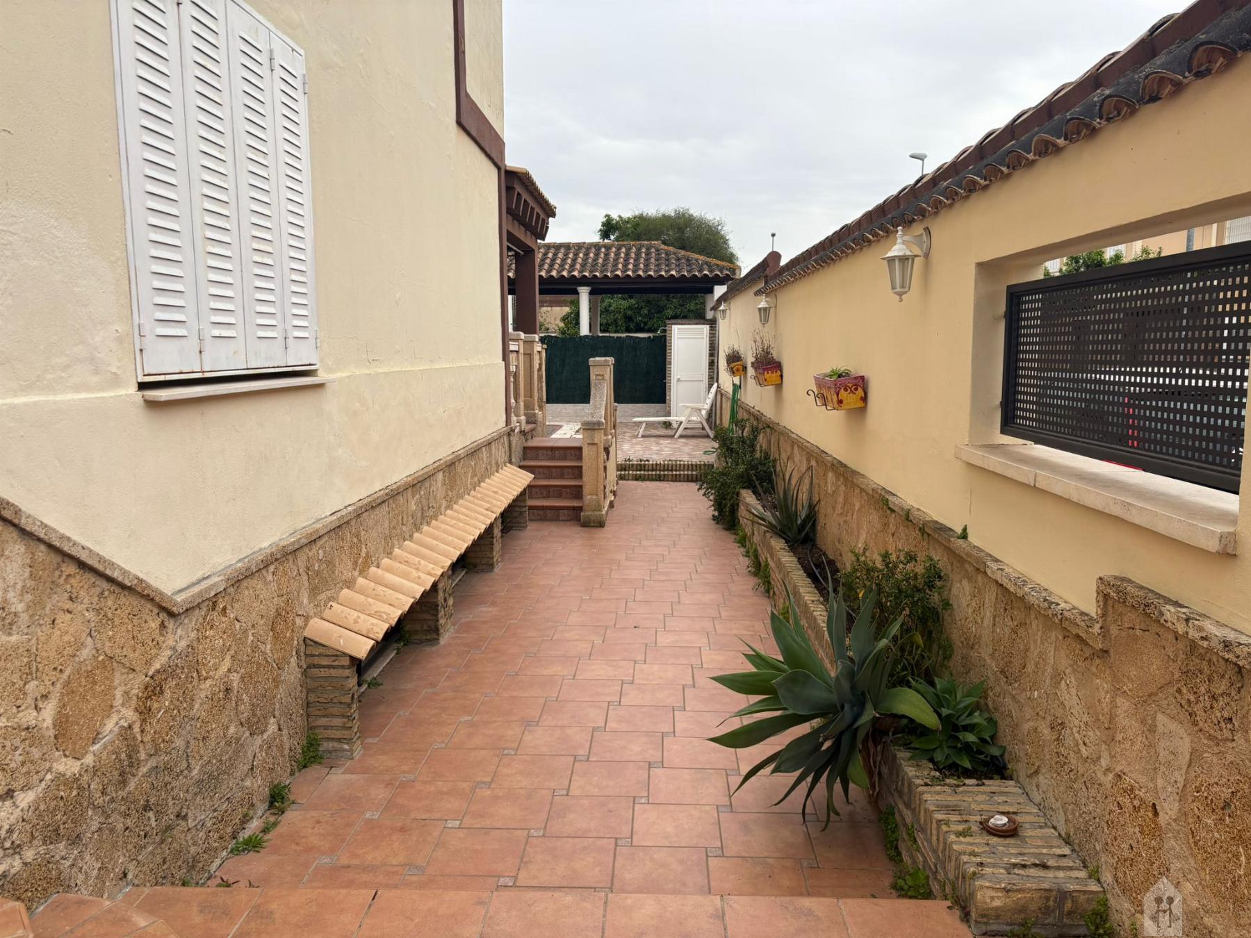 Venta de chalet en Dos Hermanas