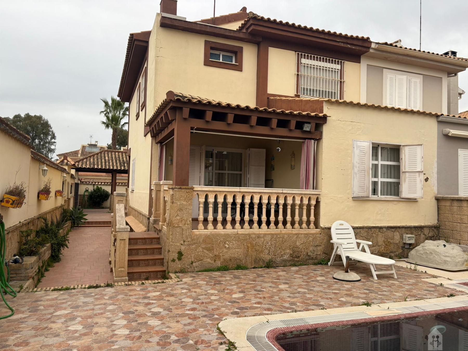 Venta de chalet en Dos Hermanas