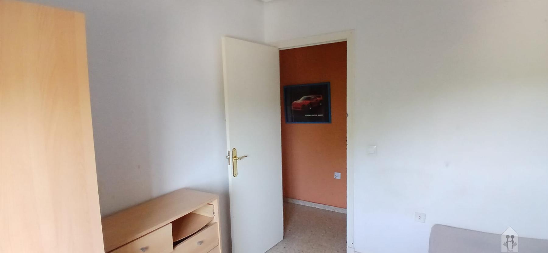 For sale of flat in Sevilla
