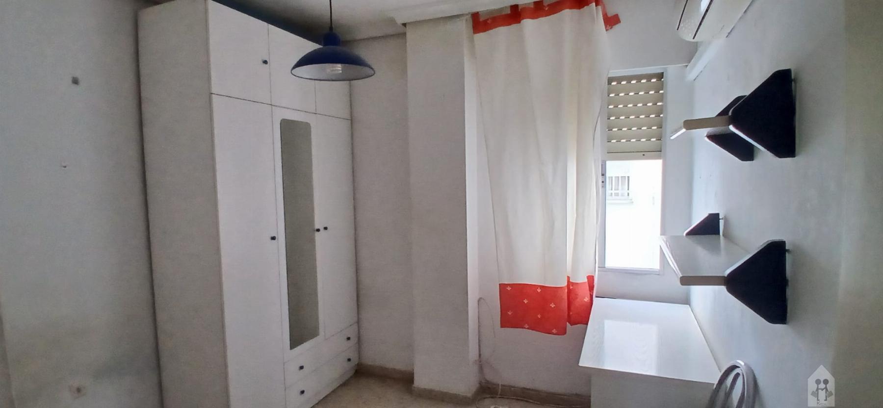 For sale of flat in Sevilla