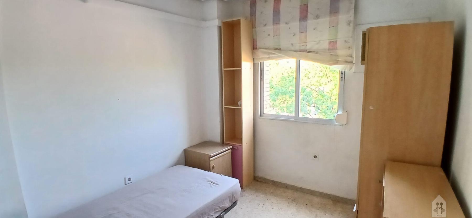 For sale of flat in Sevilla
