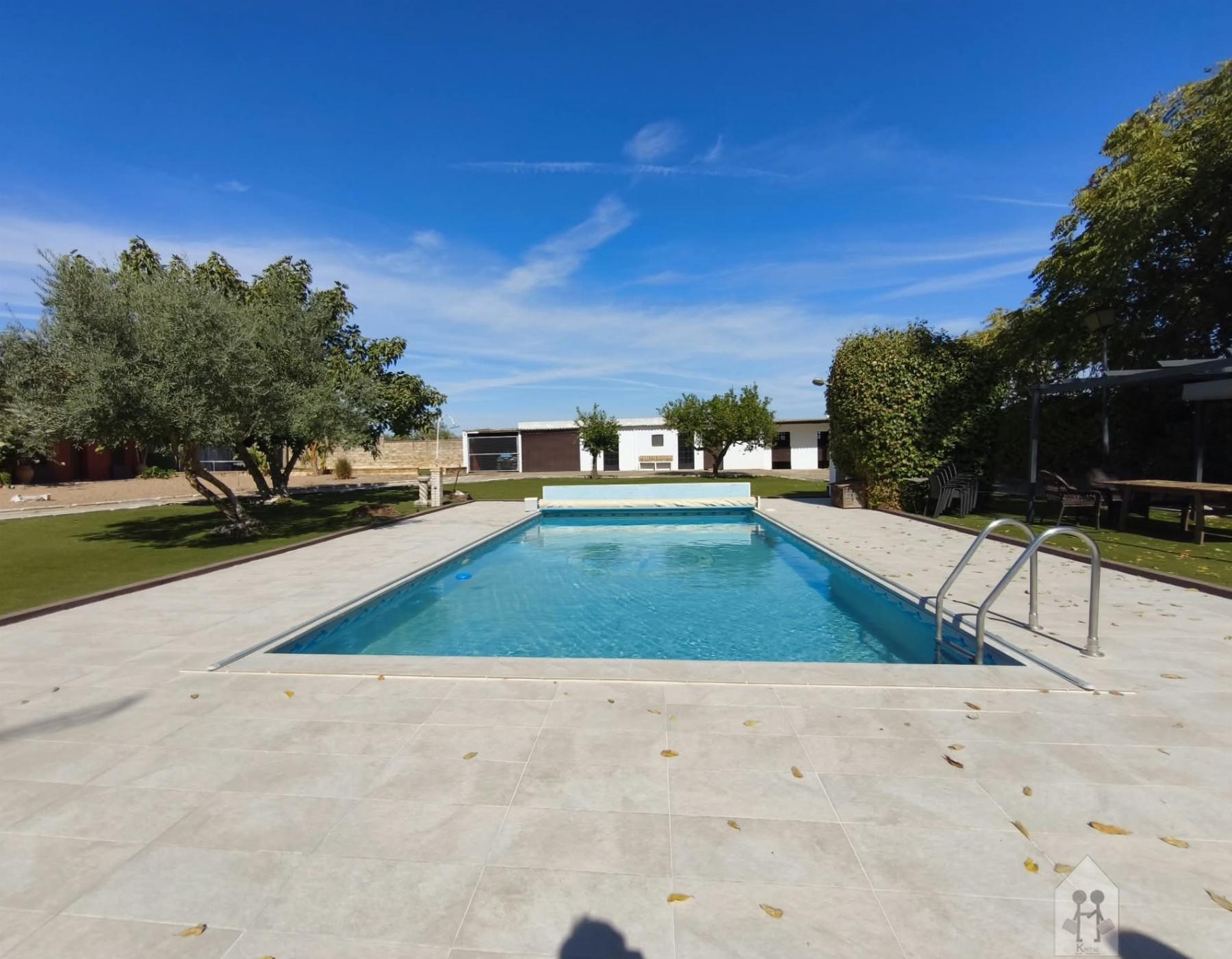 Venta de chalet en Aznalcázar