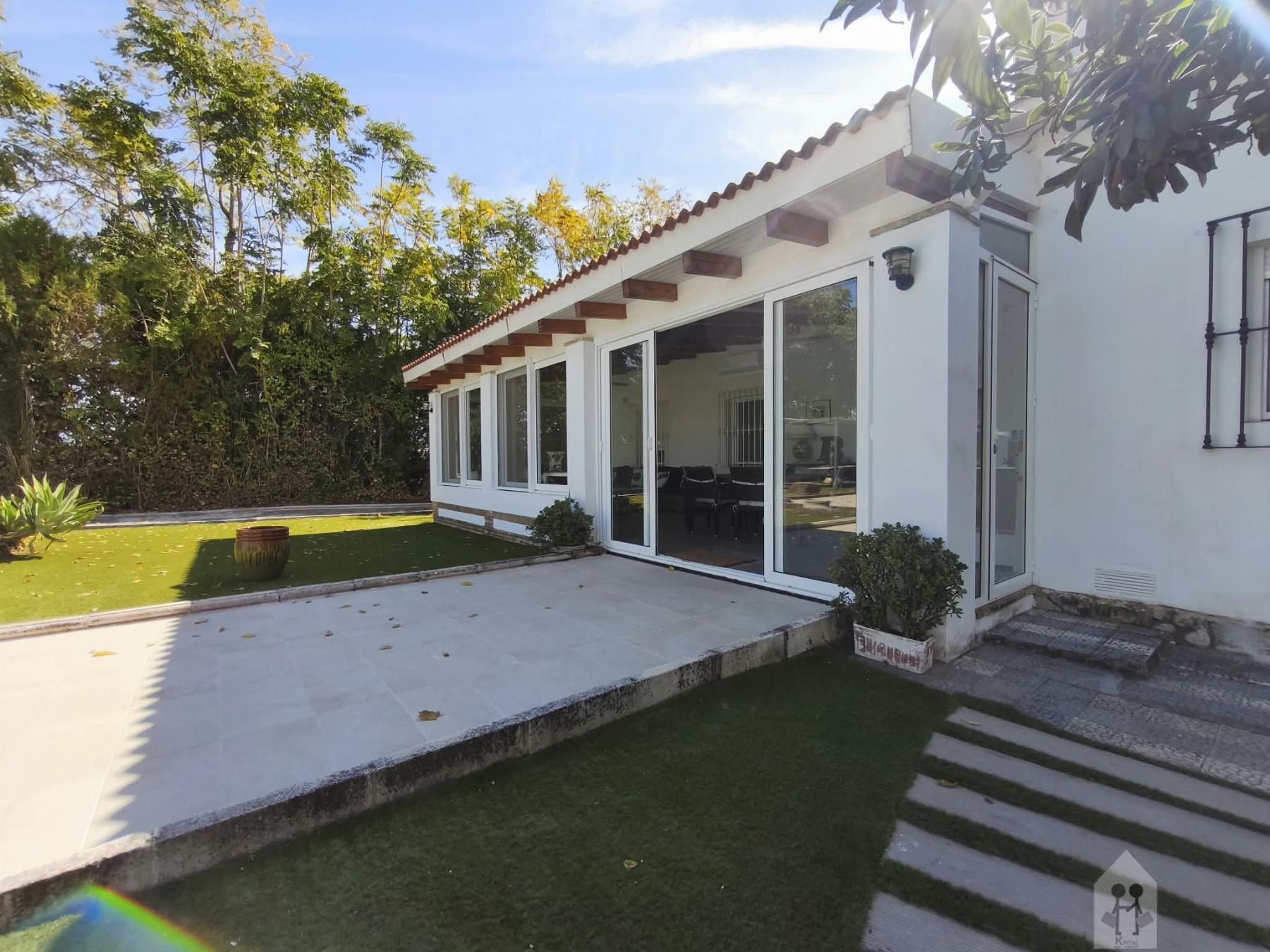 Venta de chalet en Aznalcázar