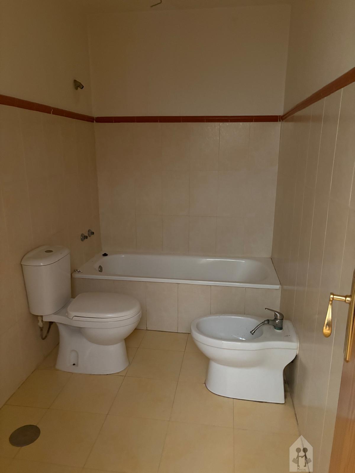Venta de casa en Burguillos