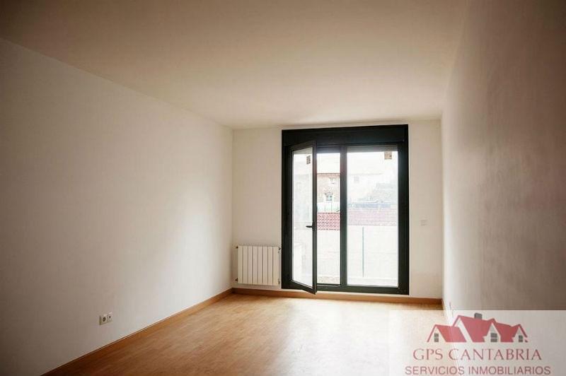 For sale of flat in Vargas