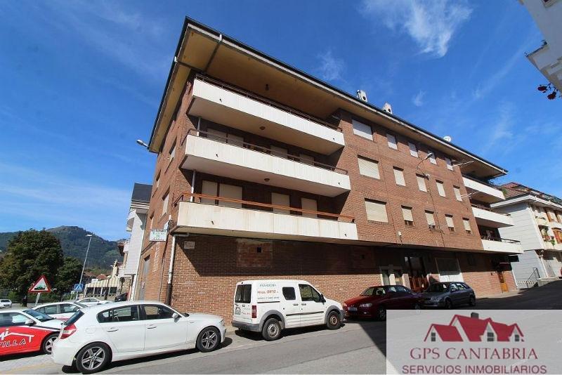 For sale of flat in Ampuero