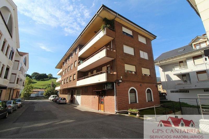 For sale of flat in Ampuero