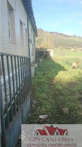 For sale of house in Santiurde de Toranzo