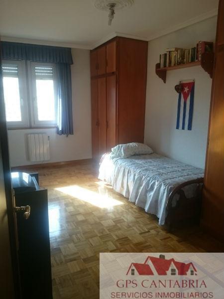 For sale of flat in Penilla La de Cayon