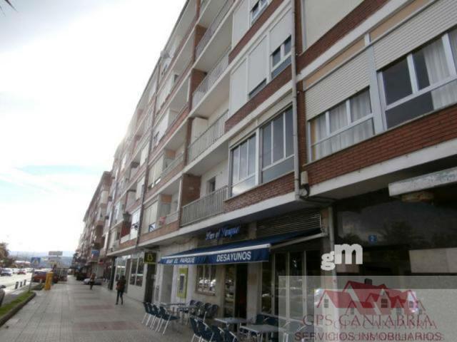 For sale of flat in San Vicente de la Barquera