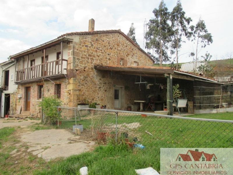 For sale of house in Piélagos